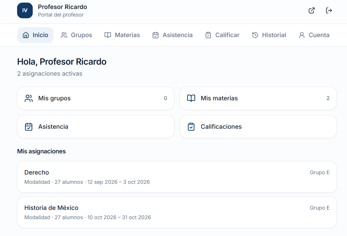 Captura real del portal docente con grupos, materias, asistencia, calificaciones e historial